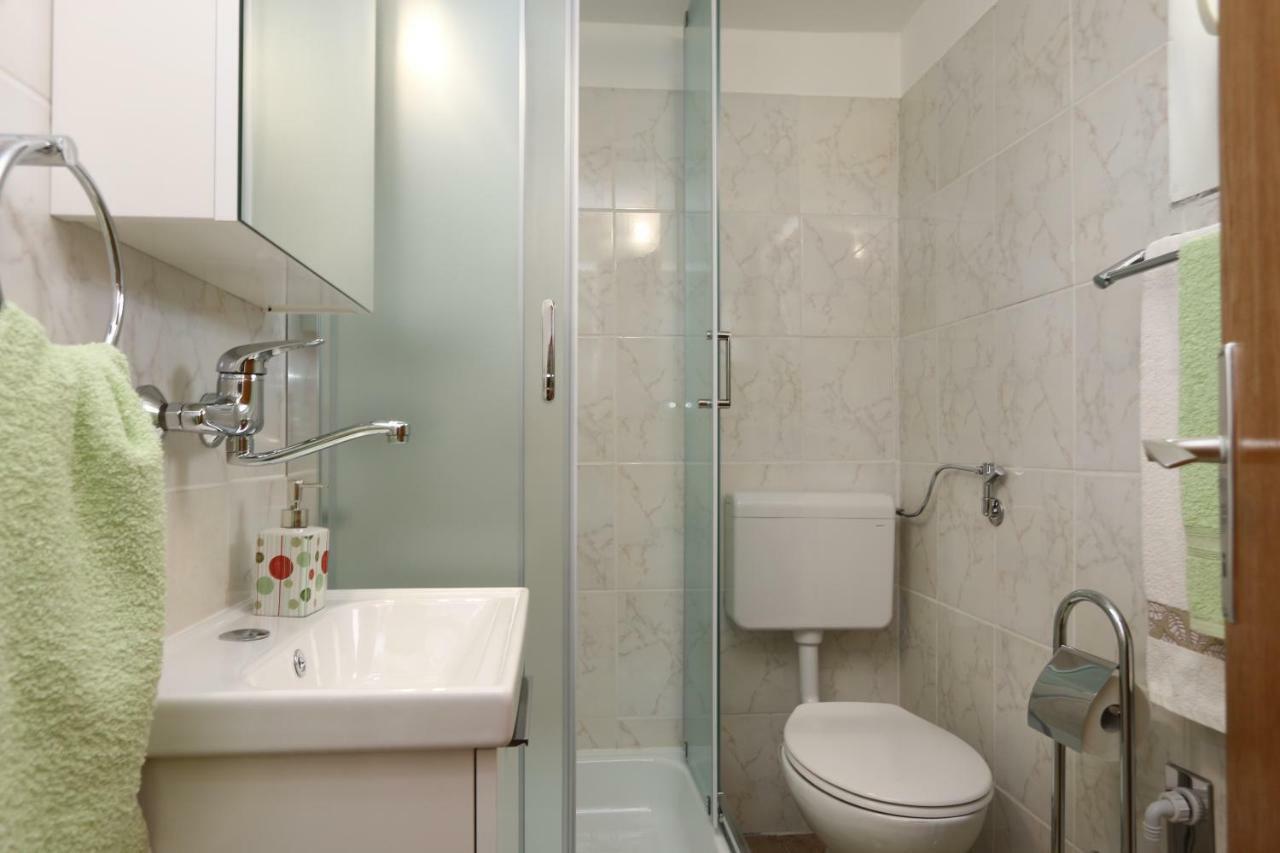 Apartment Damirk Polje  Bagian luar foto